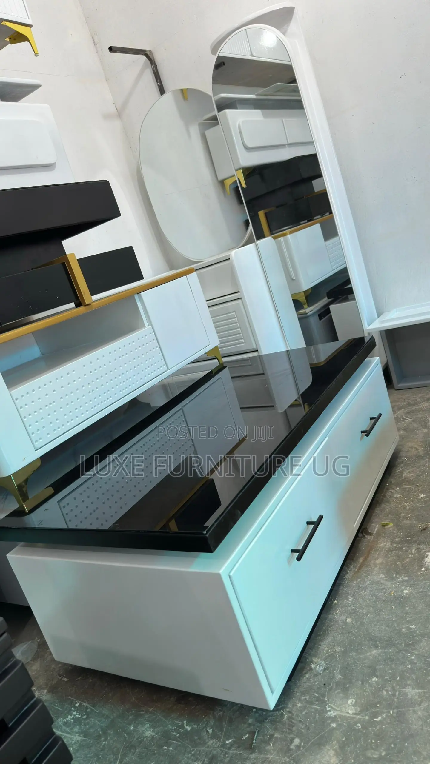 Centre Table Glasstopped