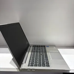 Laptop HP EliteBook 830 G8 8GB Intel Core i5 SSD 256GB