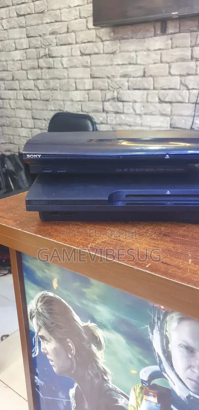 Ps3 Super Slim 500gb Pack - 2 Controllers and 130 Top Game Hits