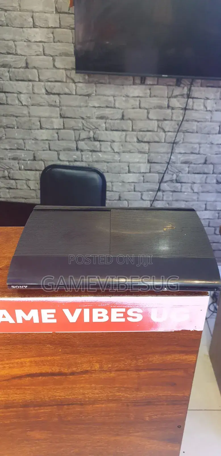 Rare Ps3 Bundle: 40 Games 2 Controllers