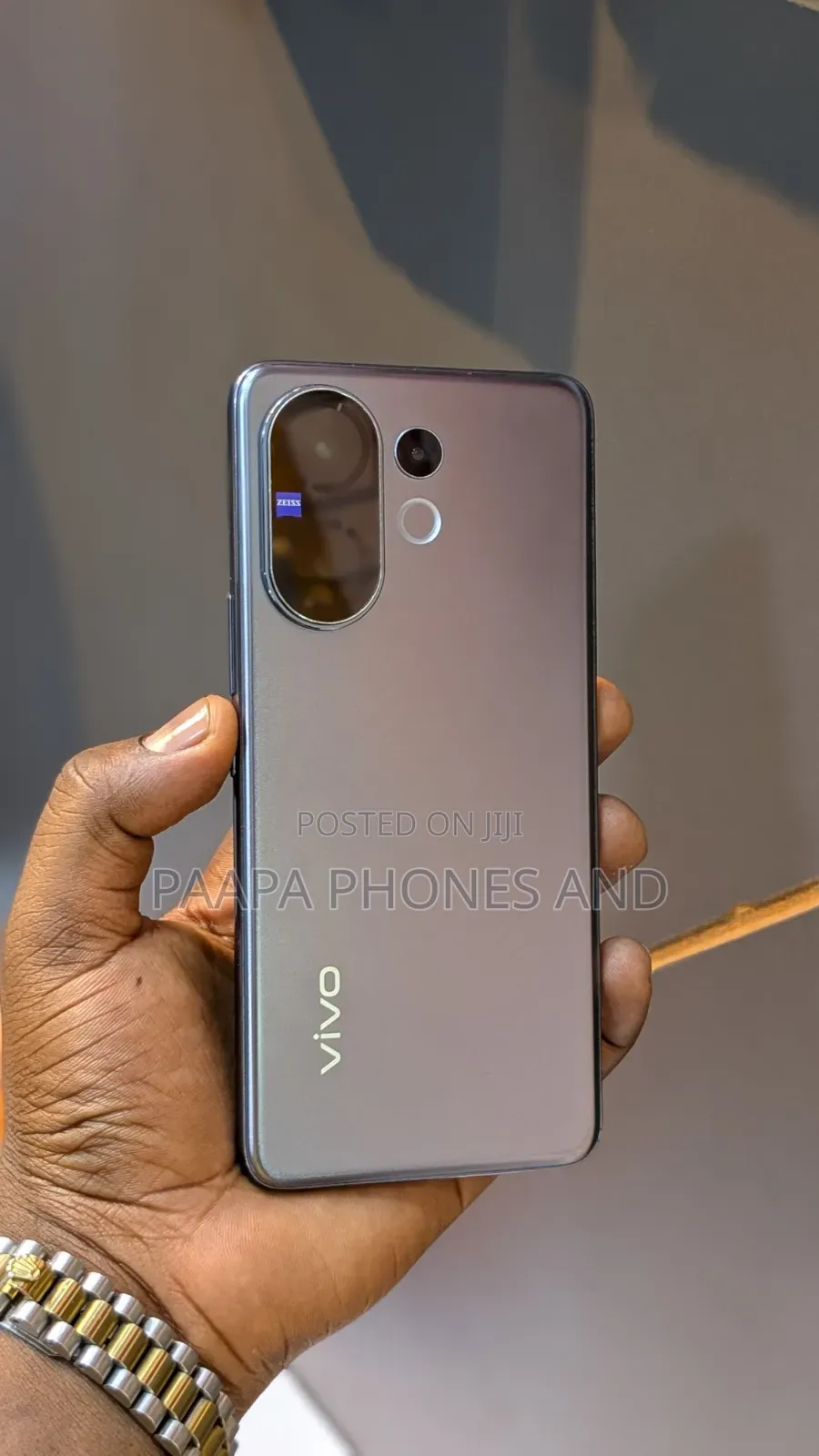 Vivo V60 256 GB Gray