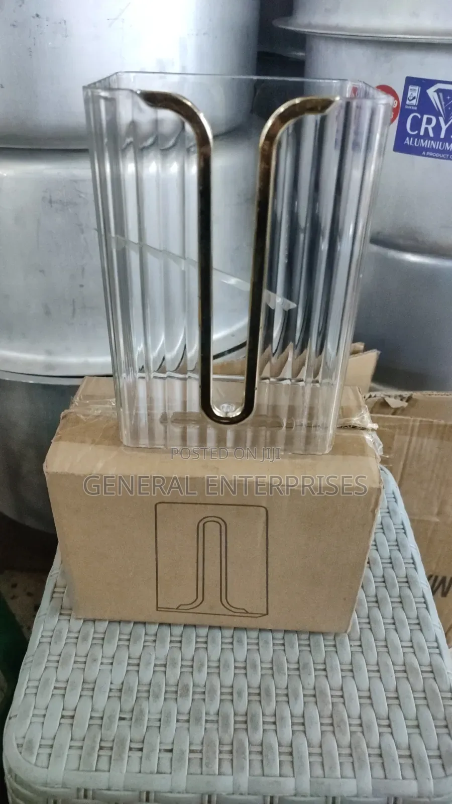 Tissue Holder
