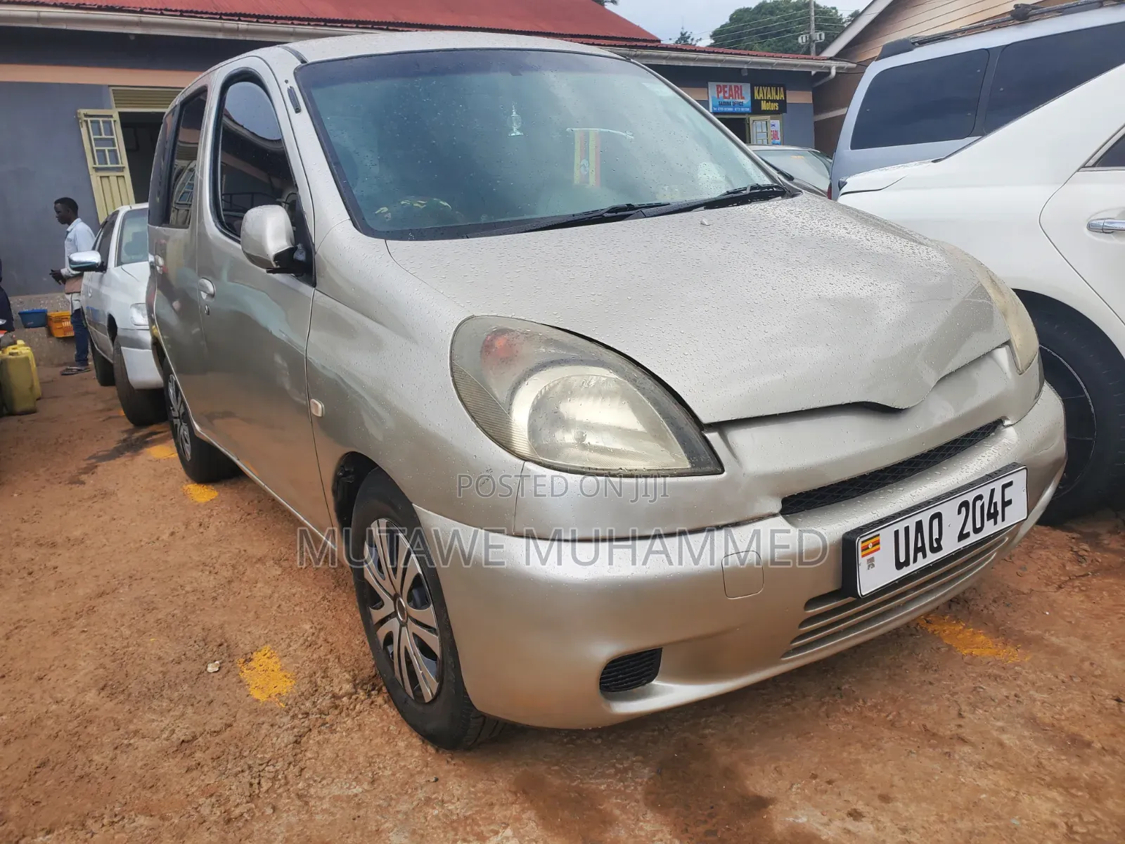 Toyota Fun Cargo 2007 Gold