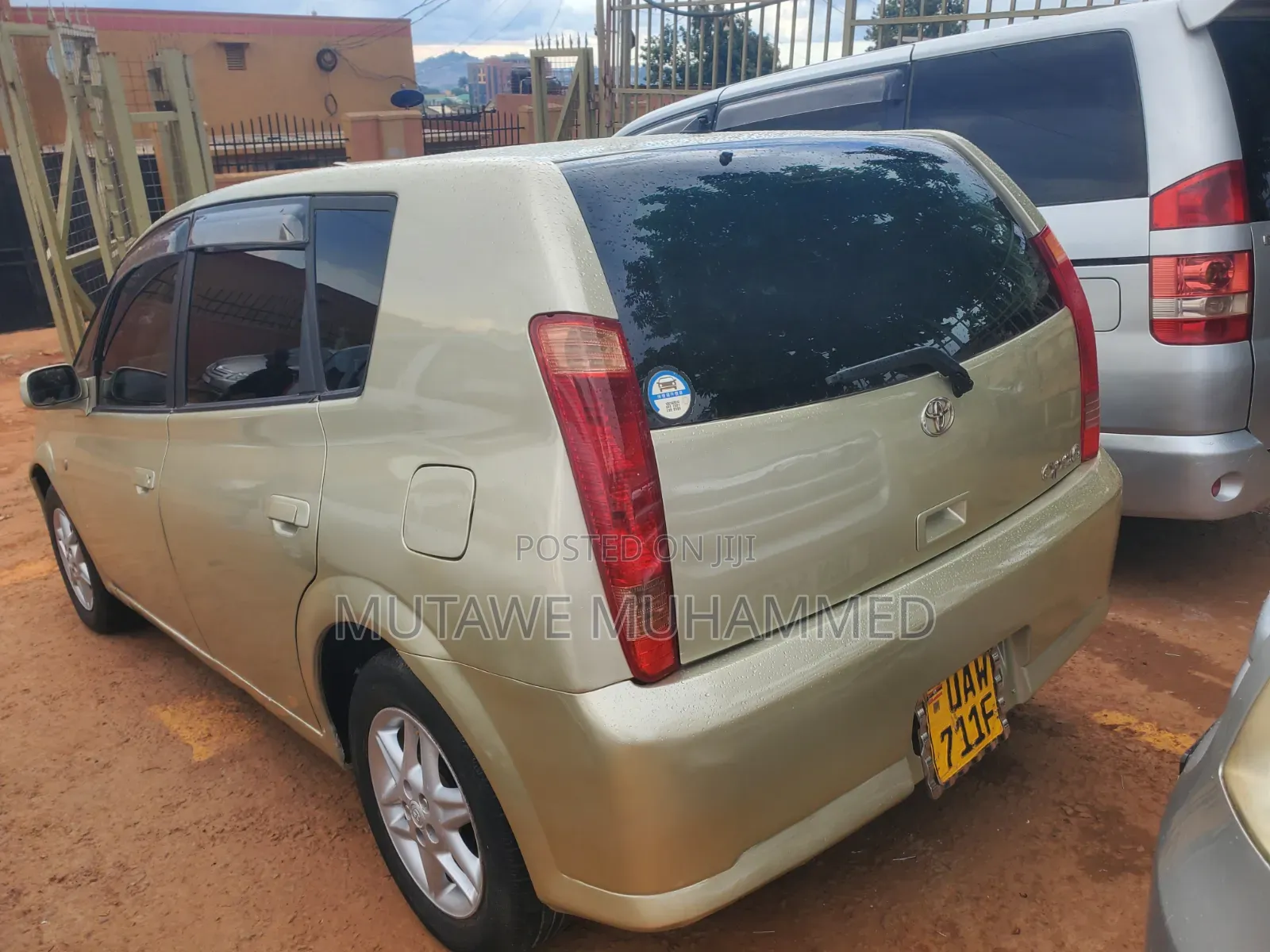 Toyota Opa 2005 Gold
