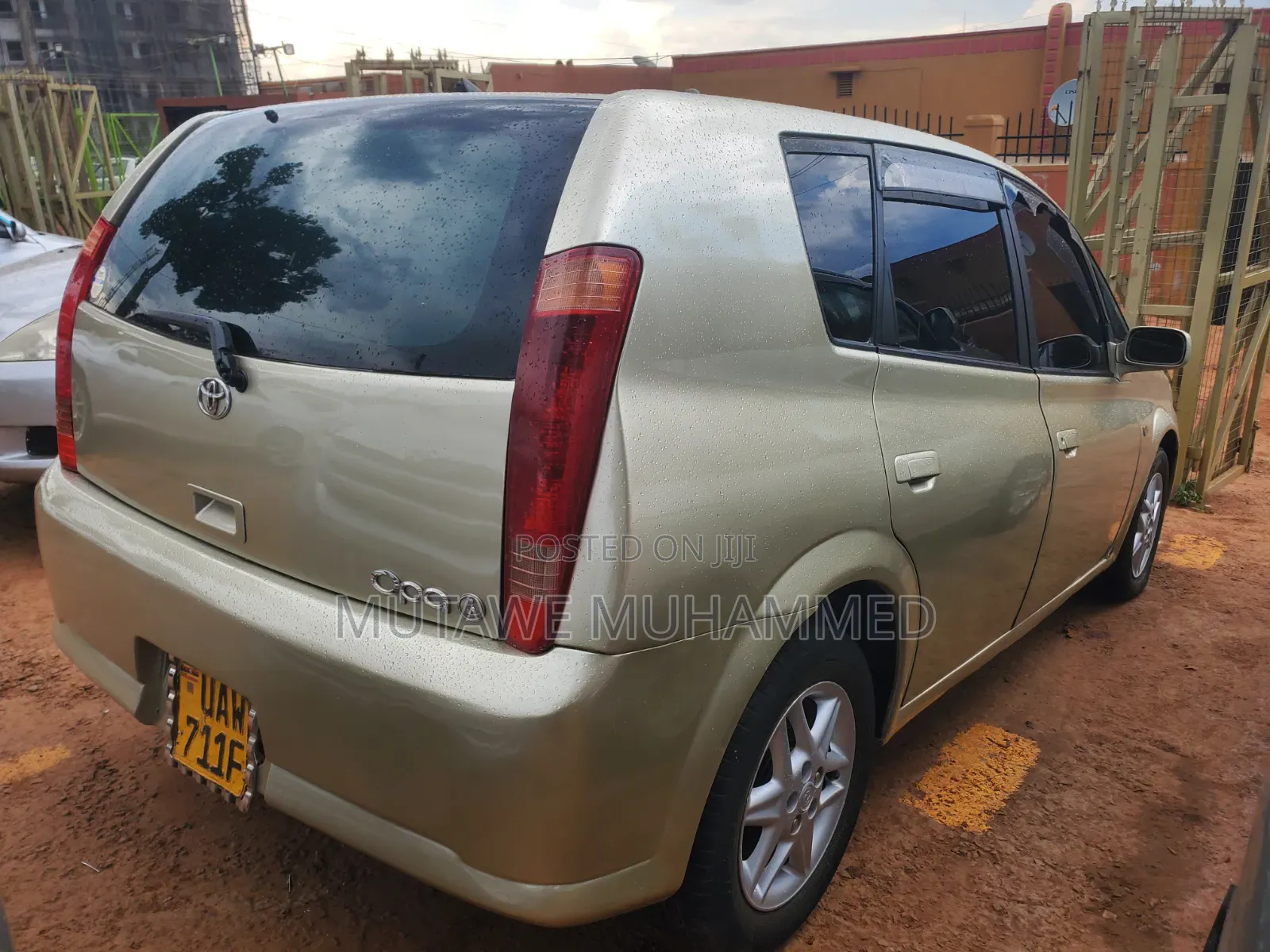 Toyota Opa 2005 Gold