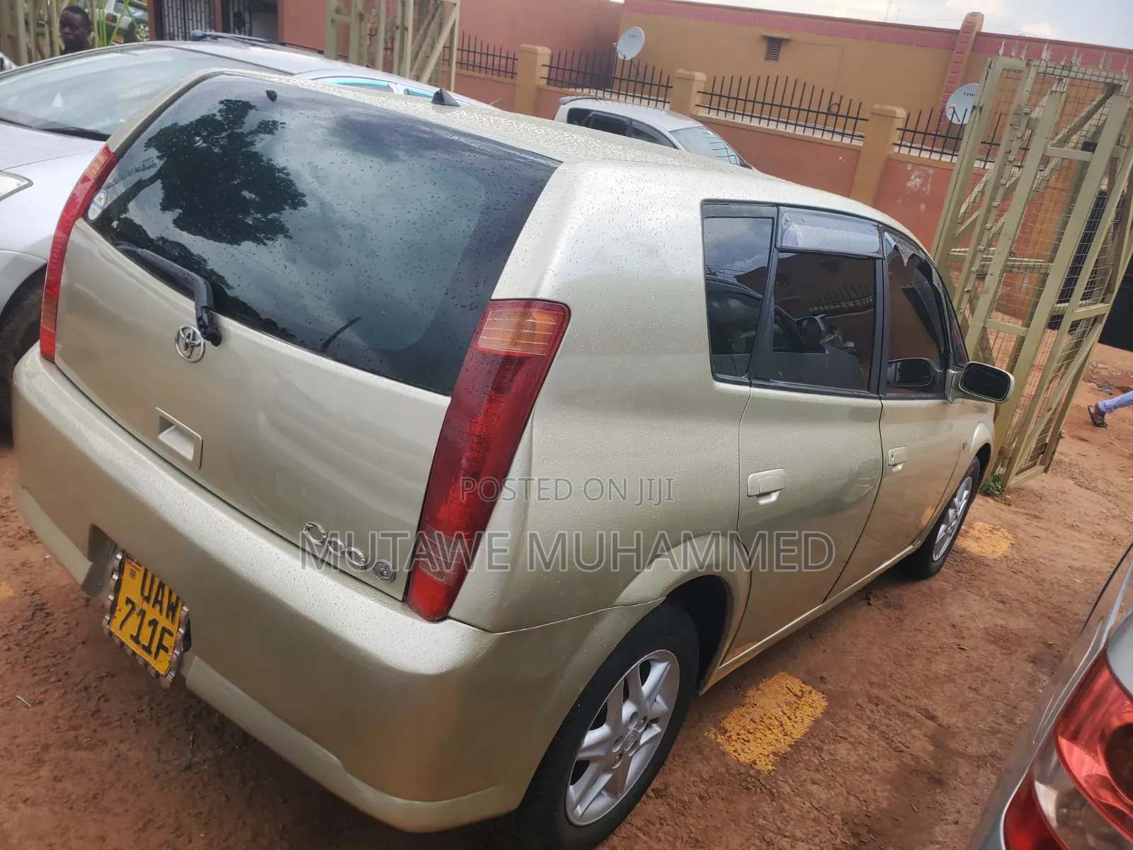 Toyota Opa 2005 Gold