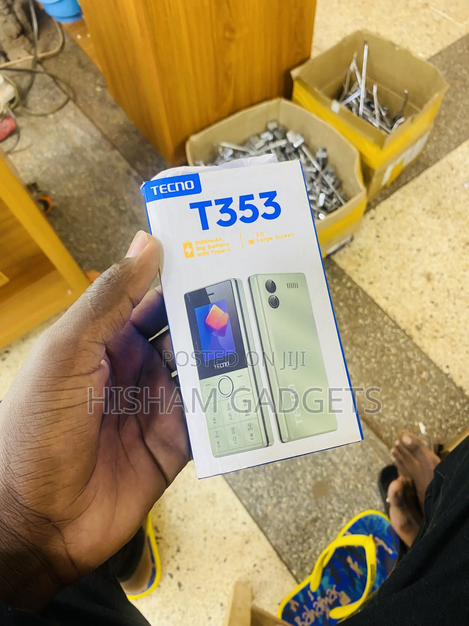 New Tecno T353