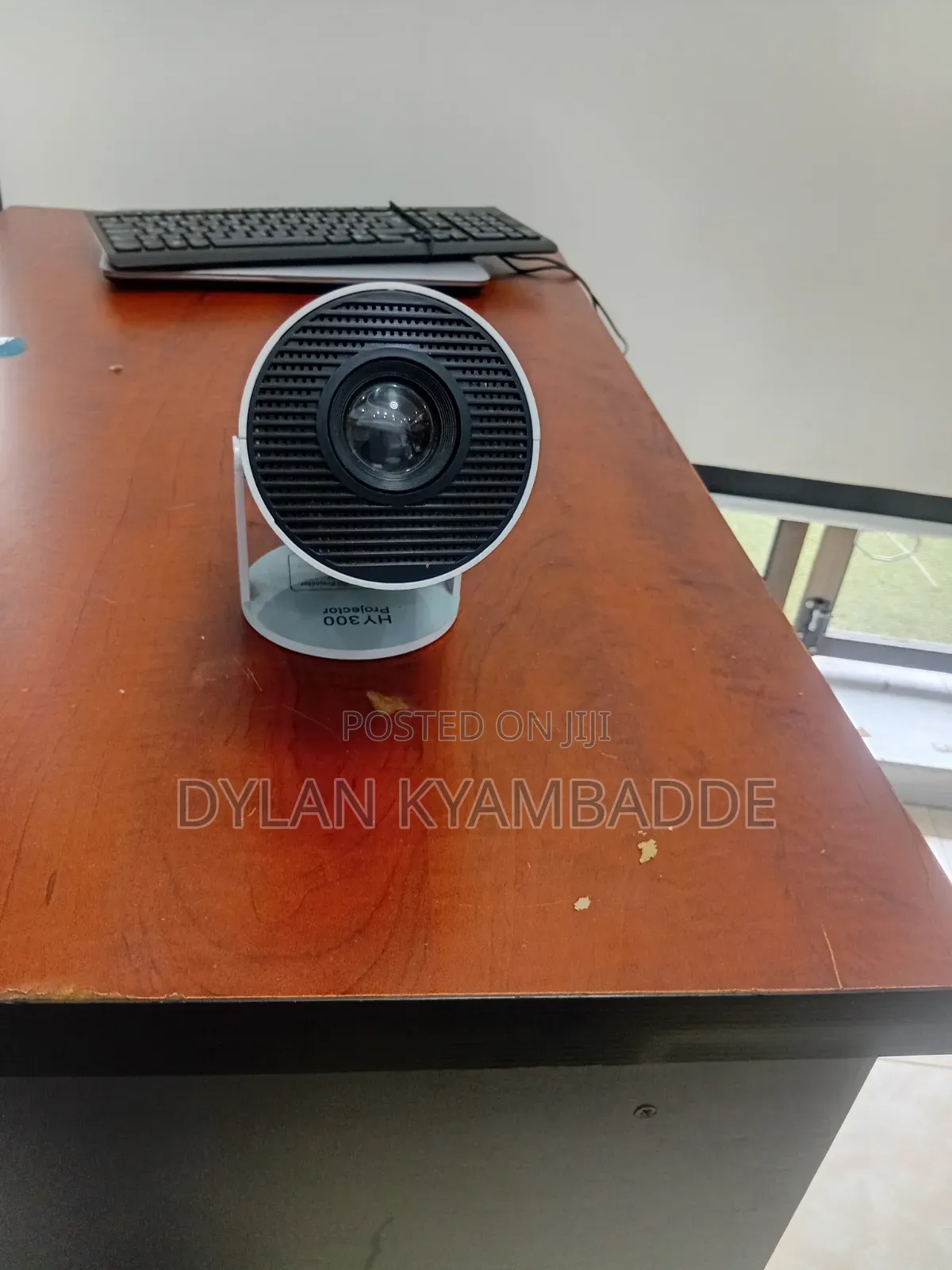 Hy Portable Projector