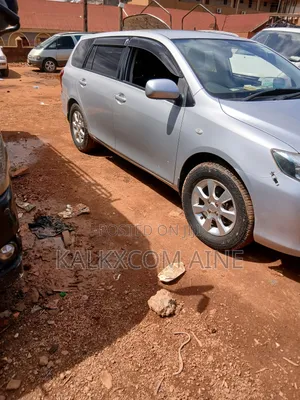 Toyota Nadia 2003 Silver