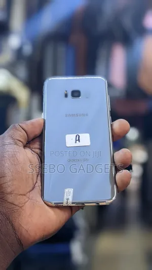 Samsung Galaxy S8 Plus 64 GB Silver