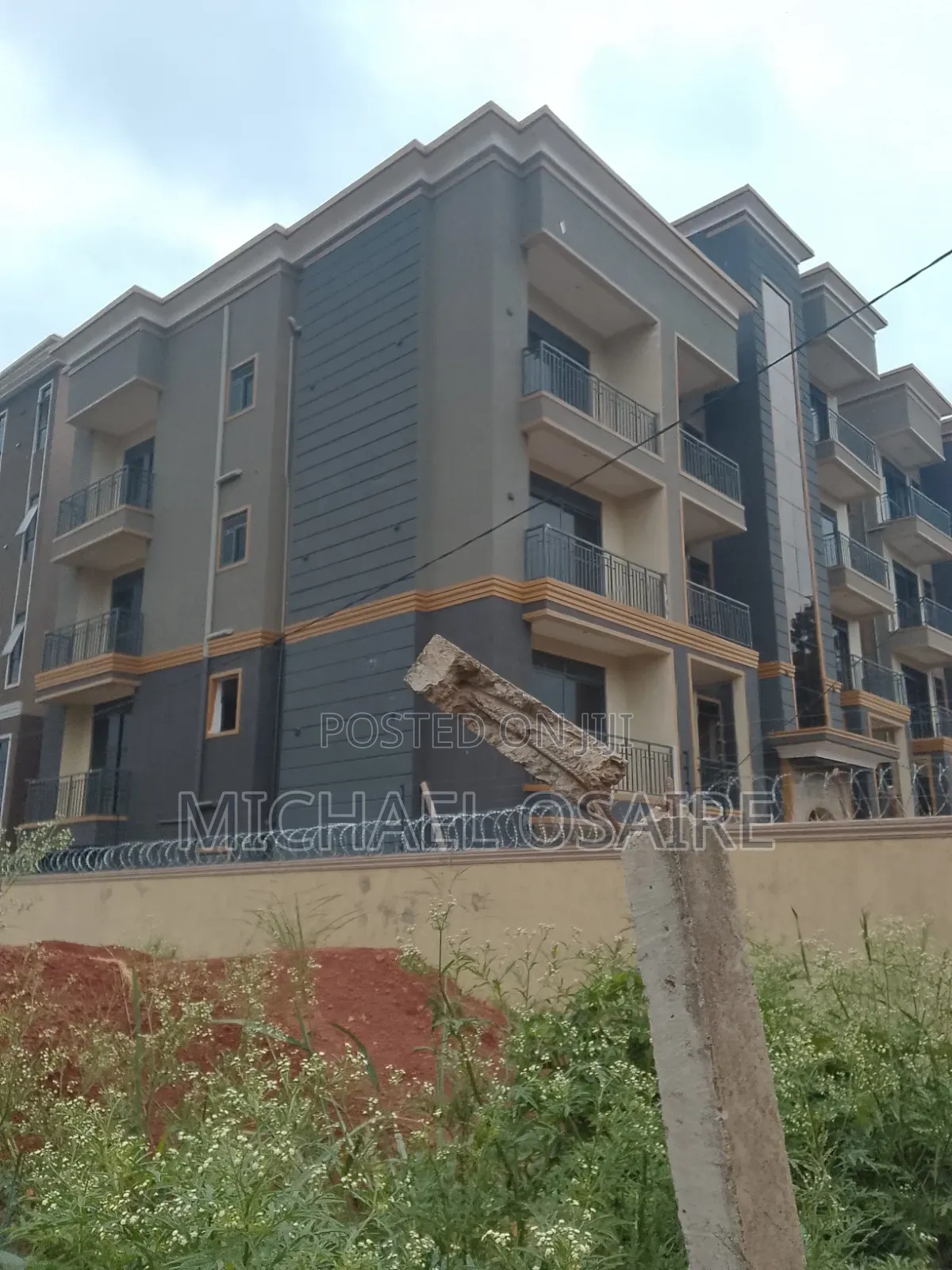 2bdrm Apartment in Komamboga, Central Division for sale