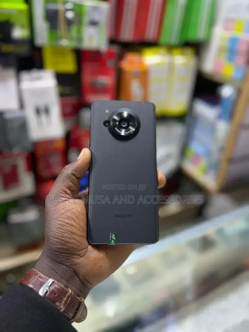 Sharp Aquos R7 256 GB Black
