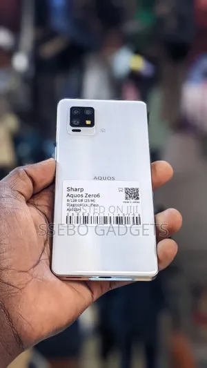 Sharp Aquos zero6 128 GB White