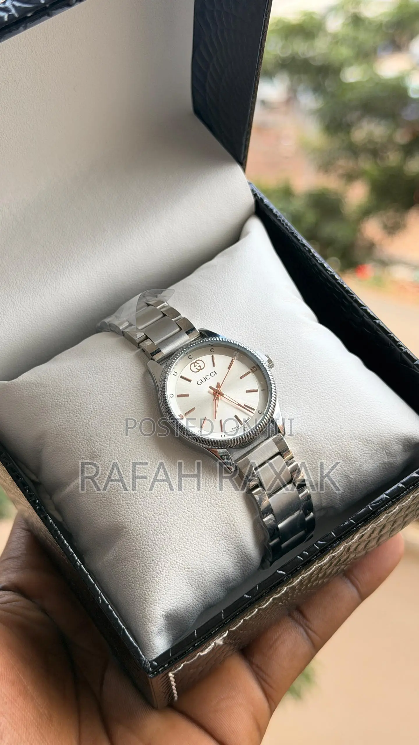 Gucci G -Timeless Wristwatch