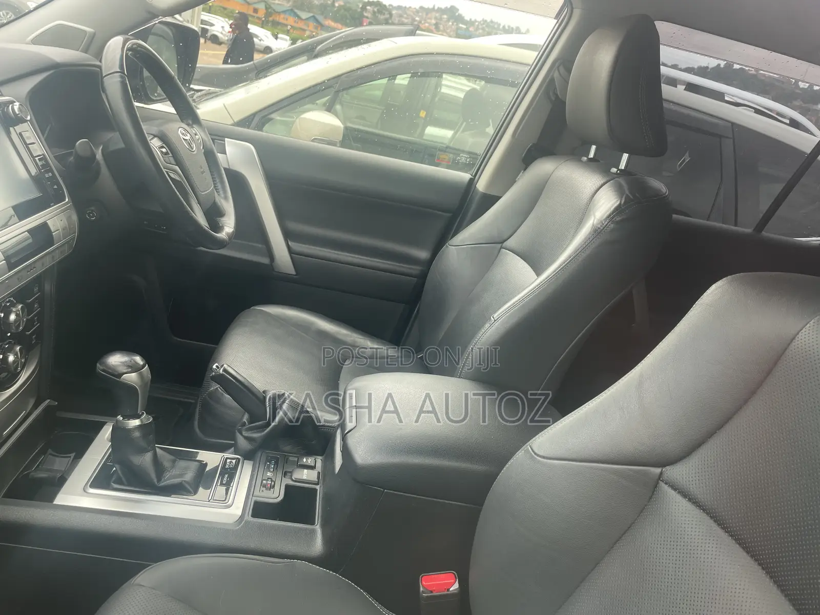 Toyota Land Cruiser Prado 2017 Black