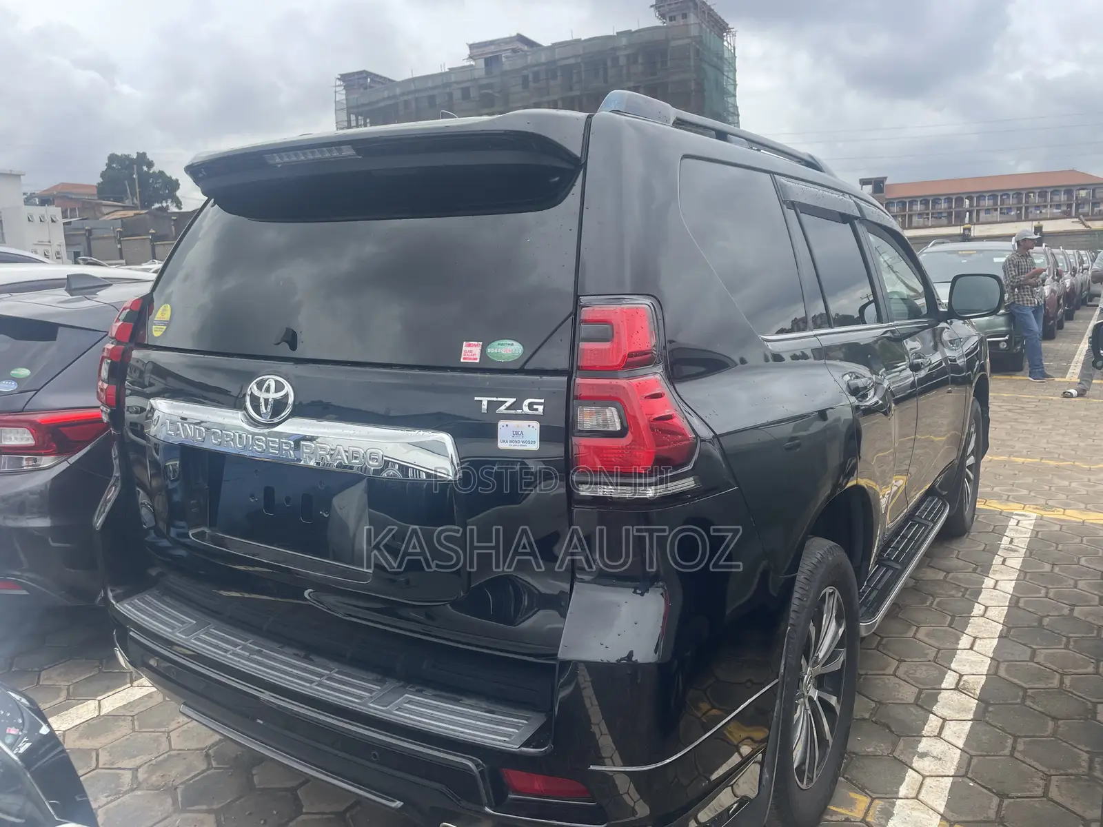 Toyota Land Cruiser Prado 2017 Black