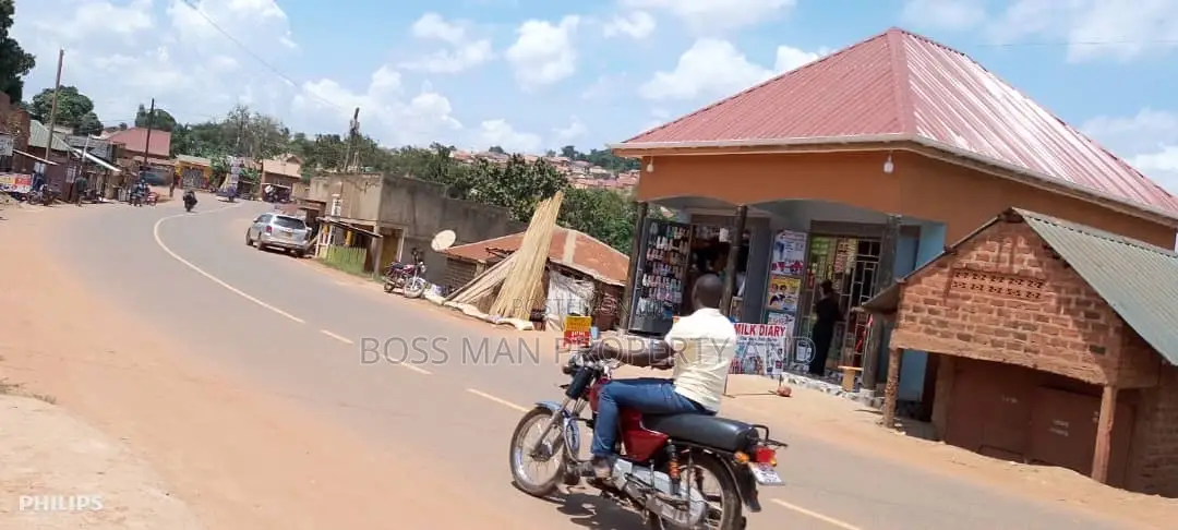 4bdrm Duplex in Gangu, Makindye for sale