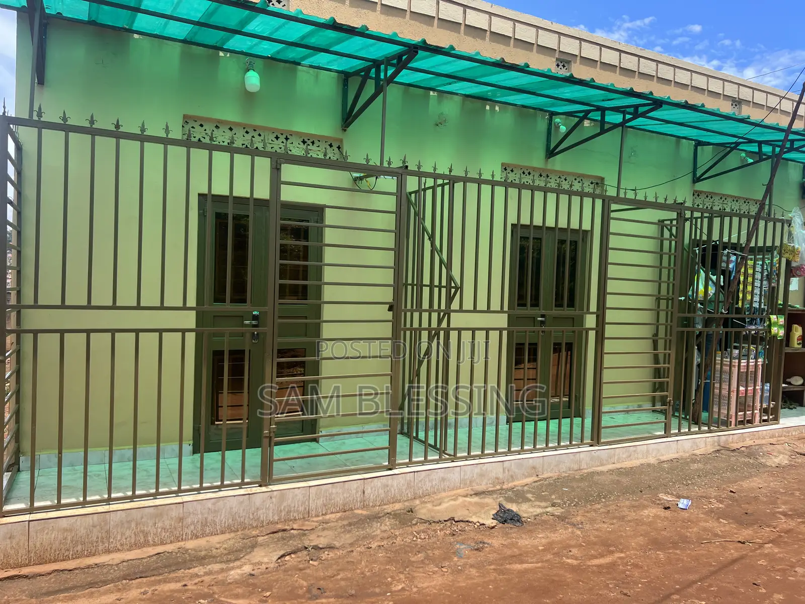 4bdrm Duplex in Gangu, Makindye for sale