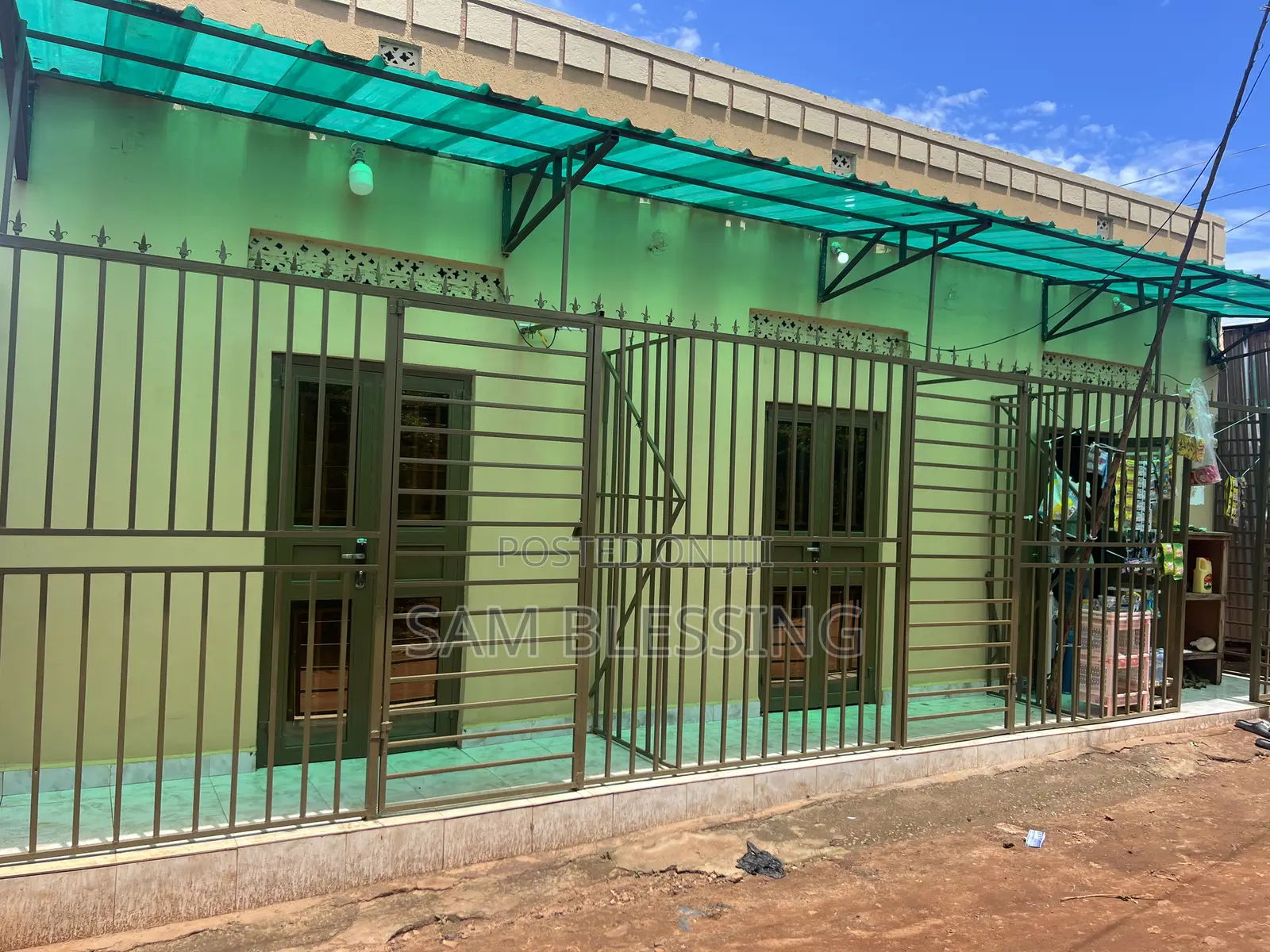 4bdrm Duplex in Gangu, Makindye for sale