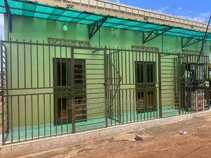 4bdrm Duplex in Gangu, Makindye for sale