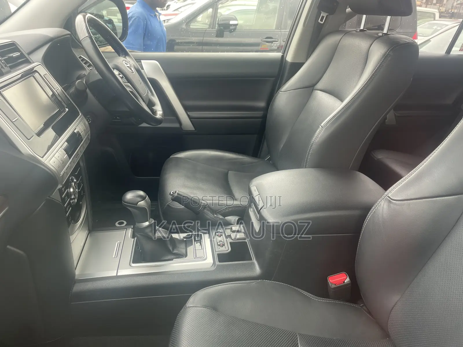 Toyota Land Cruiser Prado 2017 White