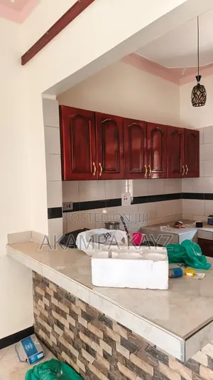Furnished 2bdrm Mansion in Owner, Wakiso / Wakiso for rent
