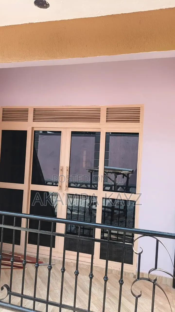 Furnished 2bdrm Mansion in Owner, Wakiso / Wakiso for rent