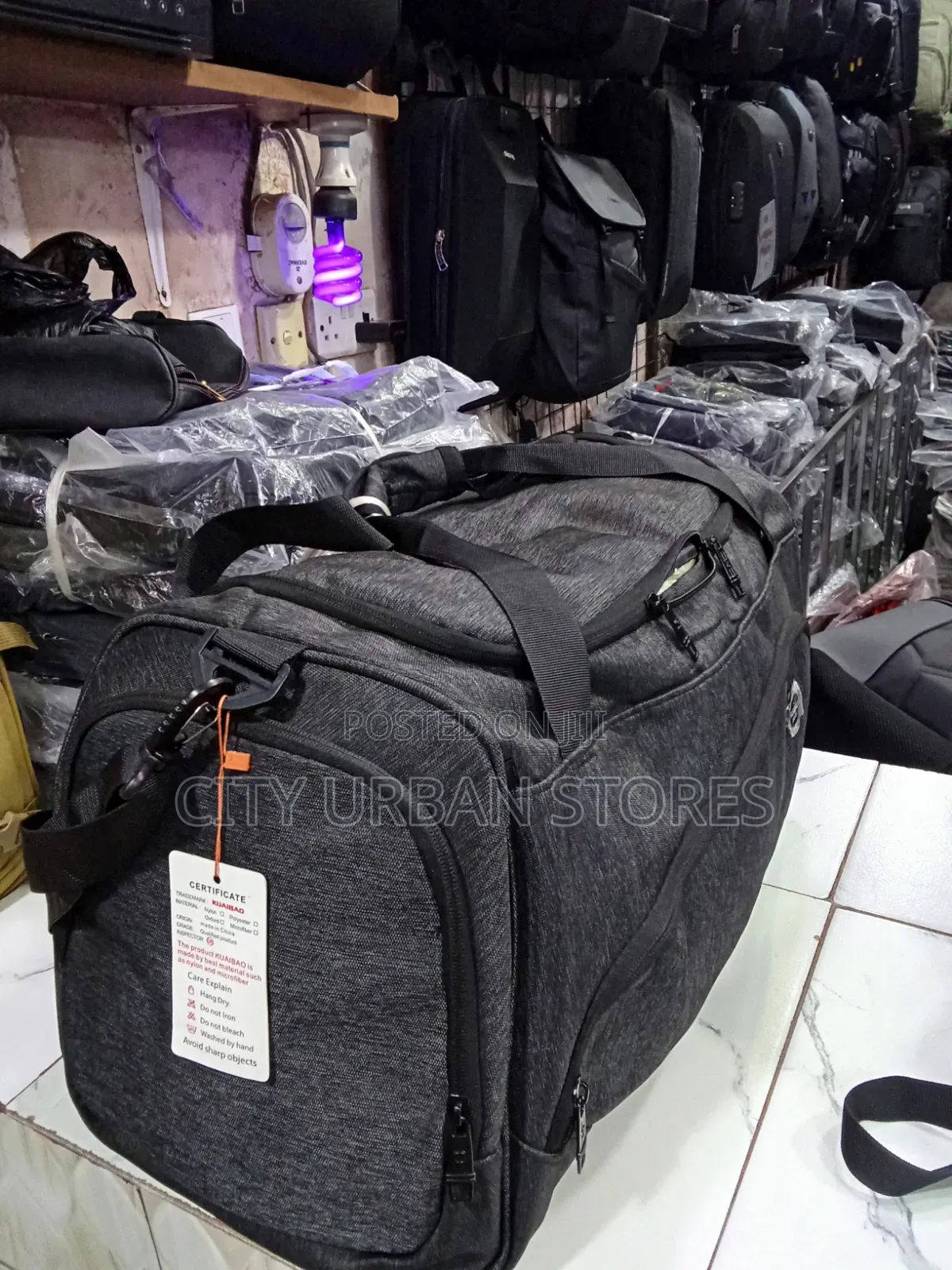 Black Color Luxury Luggage Bag