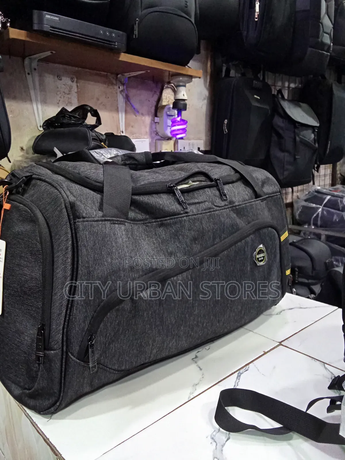 Black Color Luxury Luggage Bag