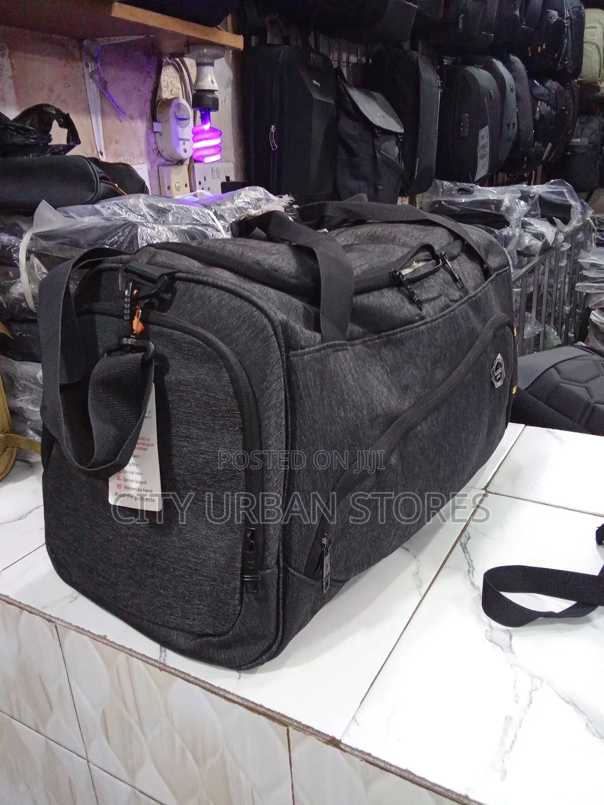 Black Color Luxury Luggage Bag