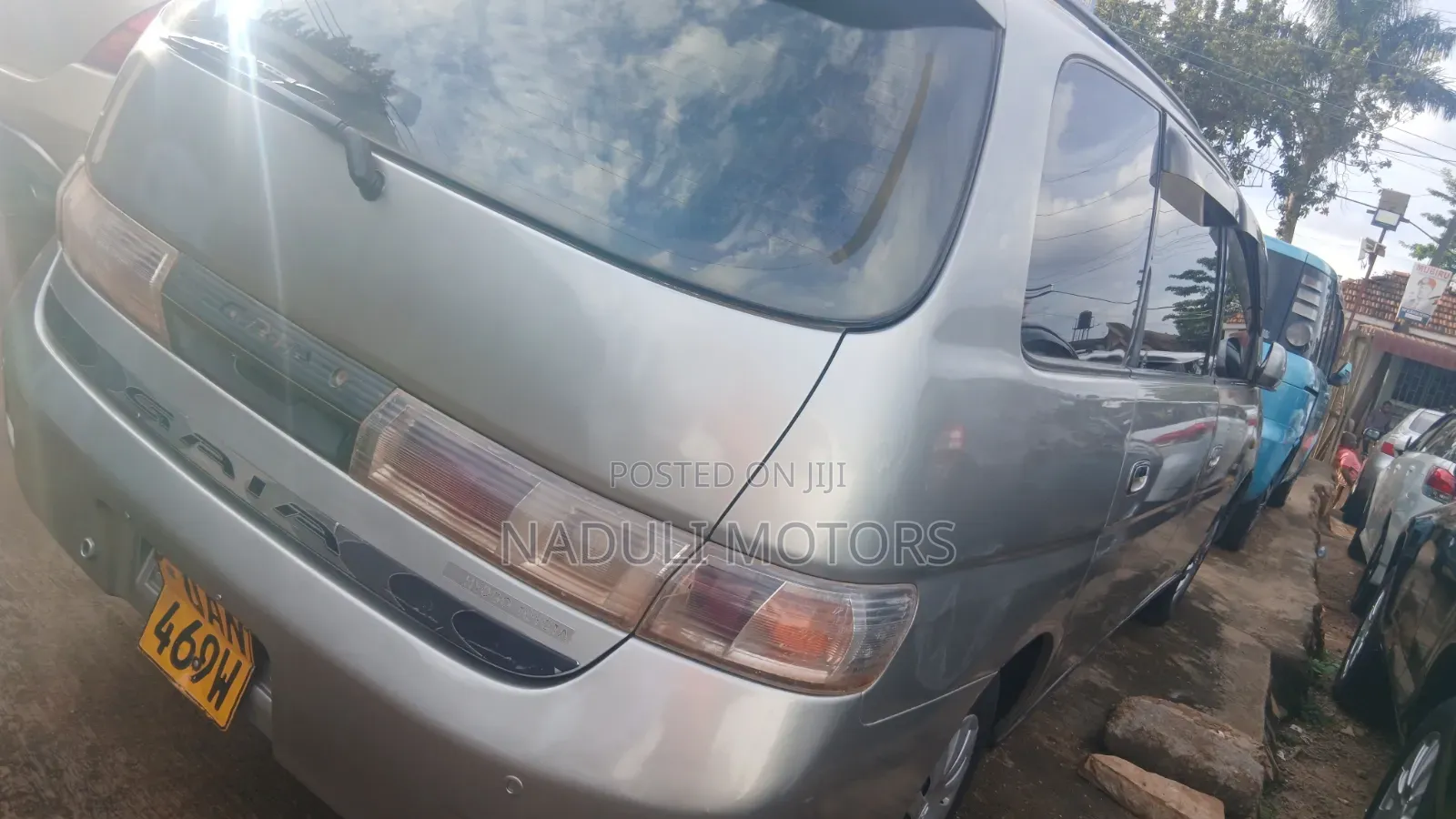 Toyota Gaia 2003