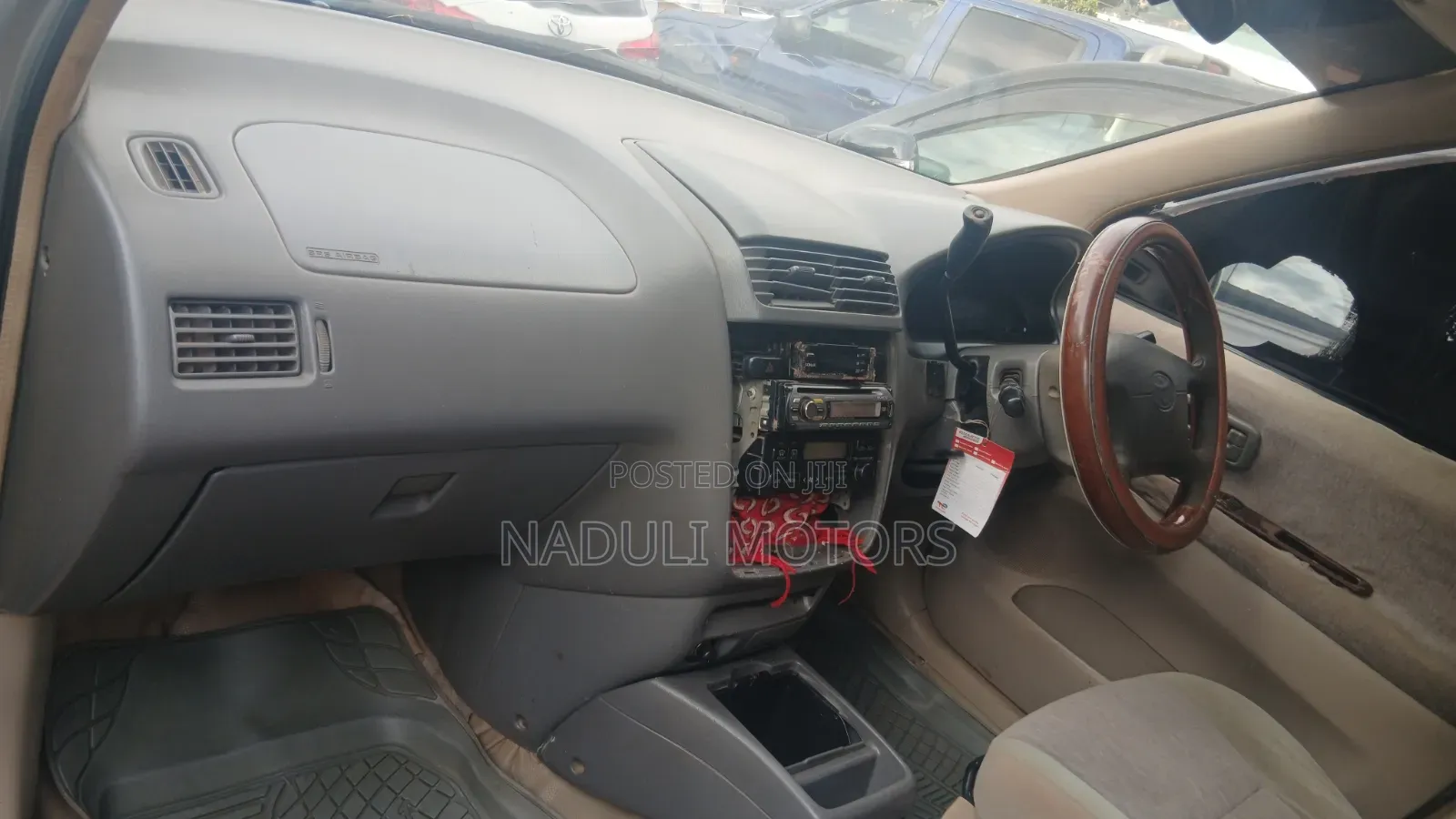 Toyota Gaia 2003