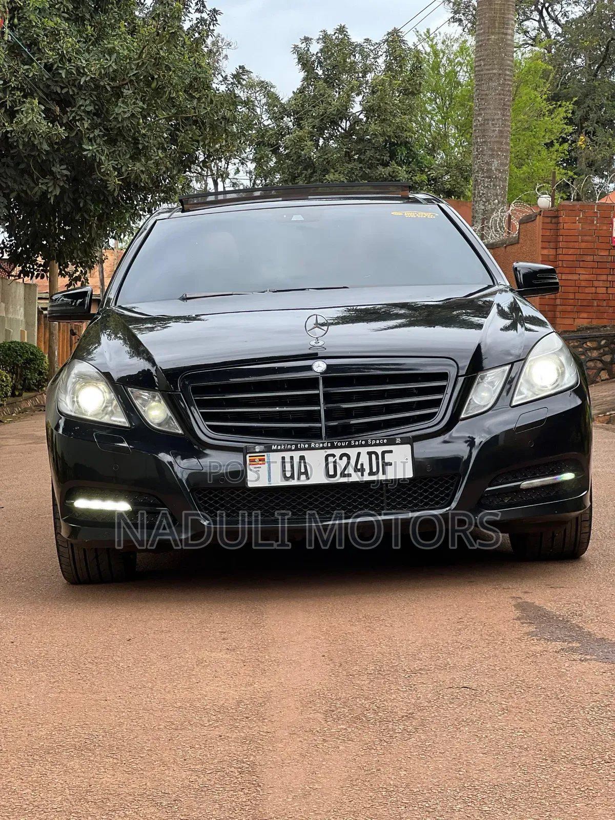 Mercedes-Benz E300 2010 Black