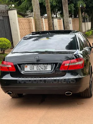 Mercedes-Benz E300 2010 Black