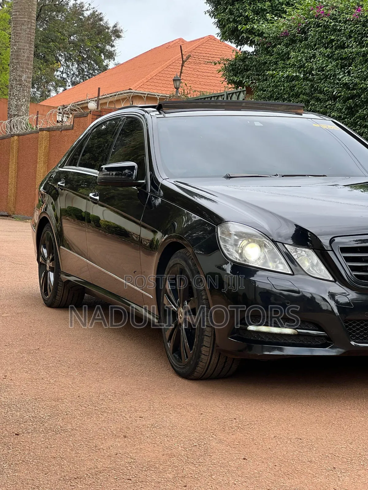 Mercedes-Benz E300 2010 Black