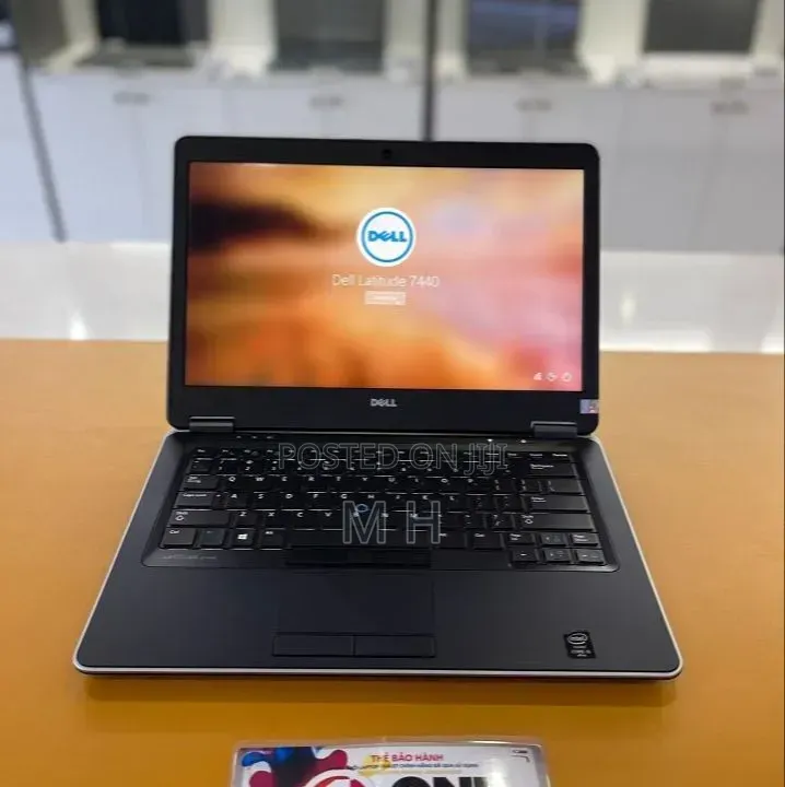 Laptop Dell Latitude 7440 8GB Intel Core i5 HDD+SSD 500GB