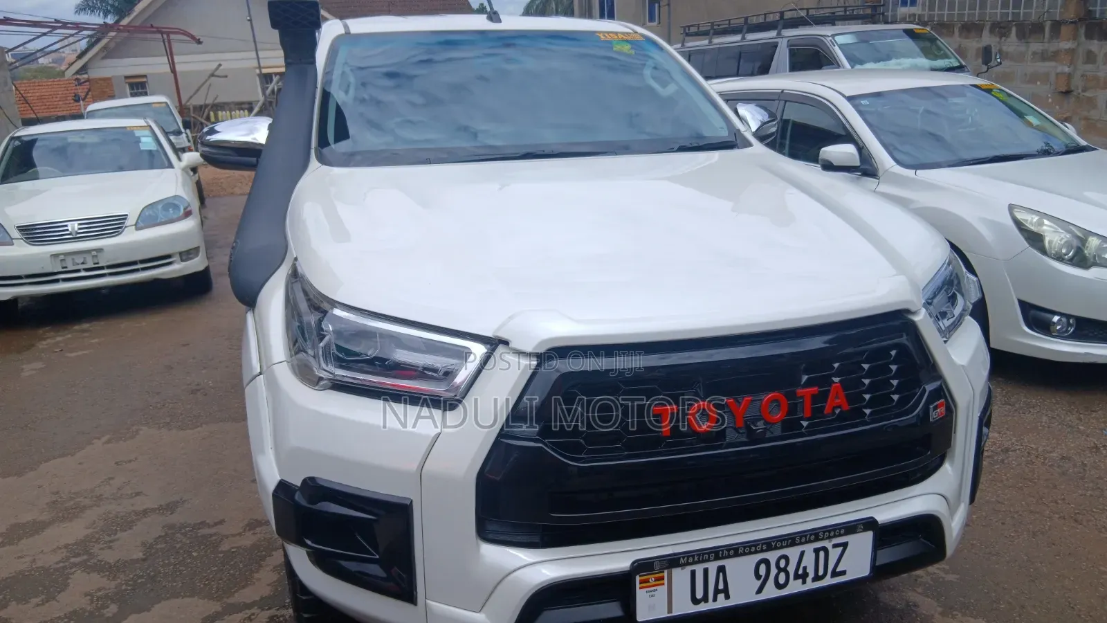 Toyota Hilux 2020 White
