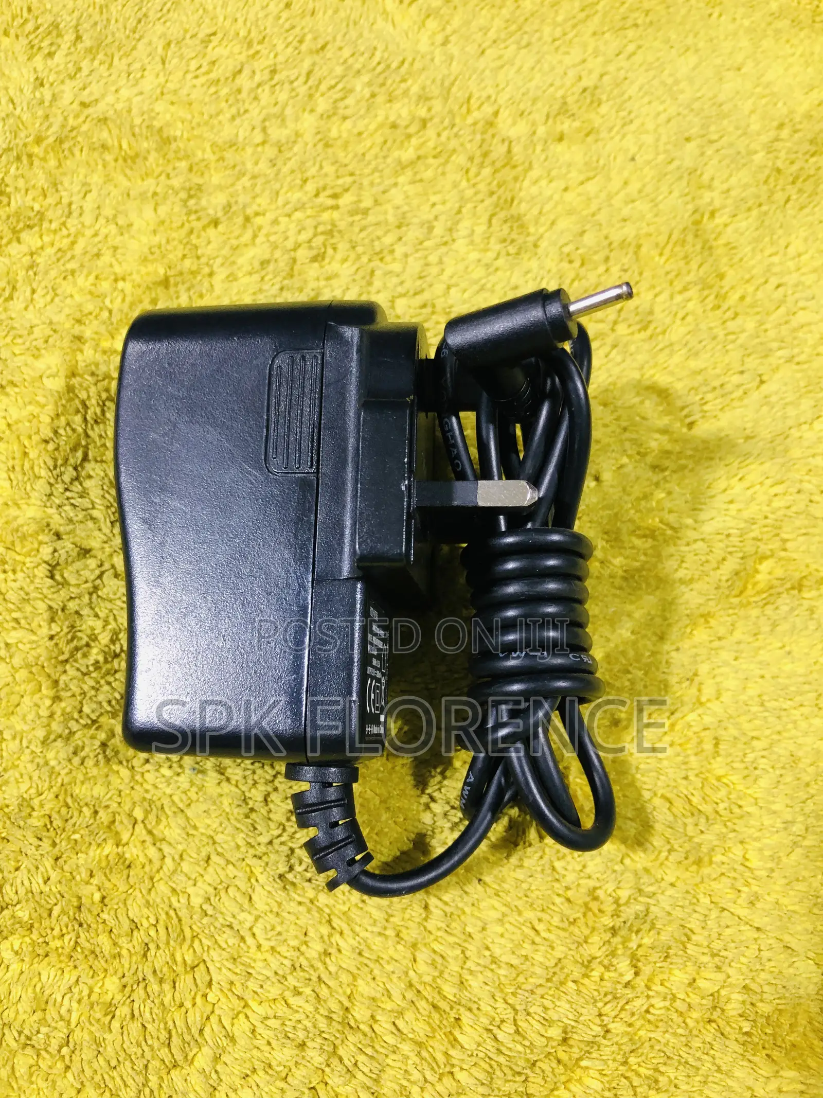 Switching 5v -2000ma Adapter