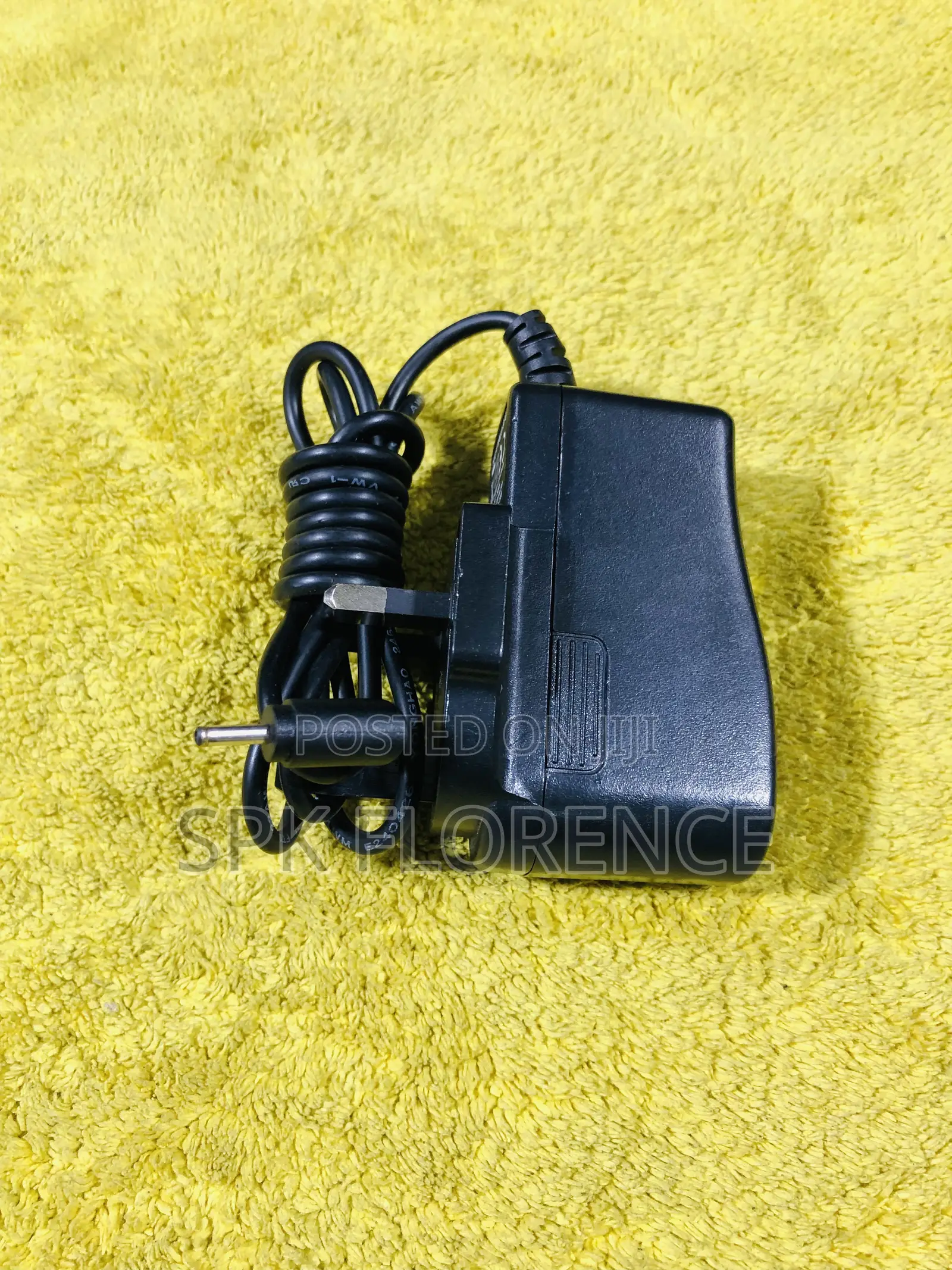 Switching 5v -2000ma Adapter
