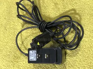 Samsung 5v 0.7a Adapter