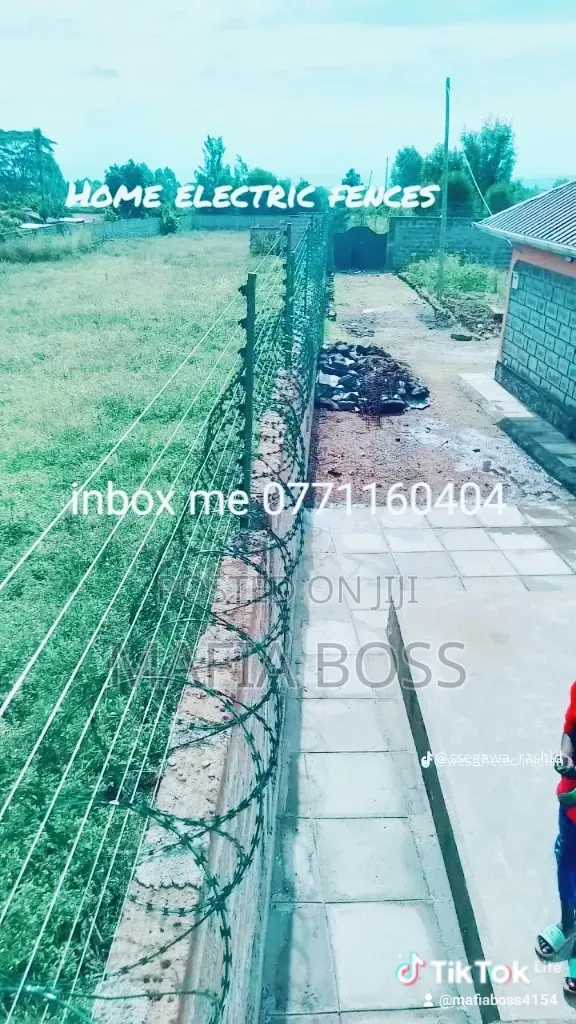 Rozarwire or Electric Fence