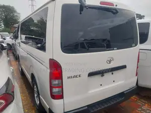 Toyota HiAce 2012 White