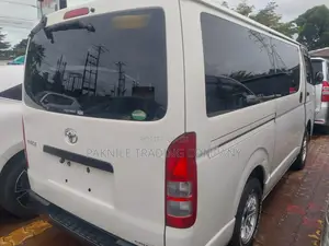Toyota HiAce 2012 White