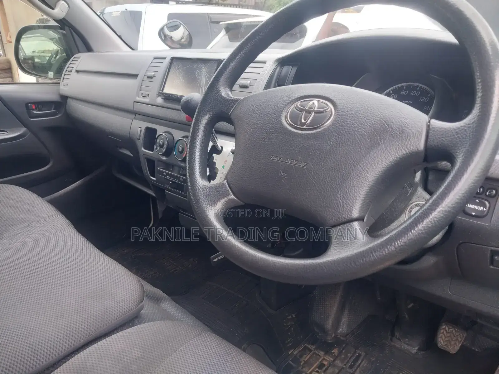 Toyota HiAce 2012 White
