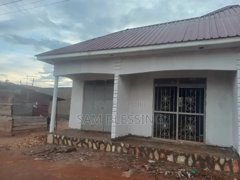 2bdrm House in Namasumba Entebbe, Makindye for sale
