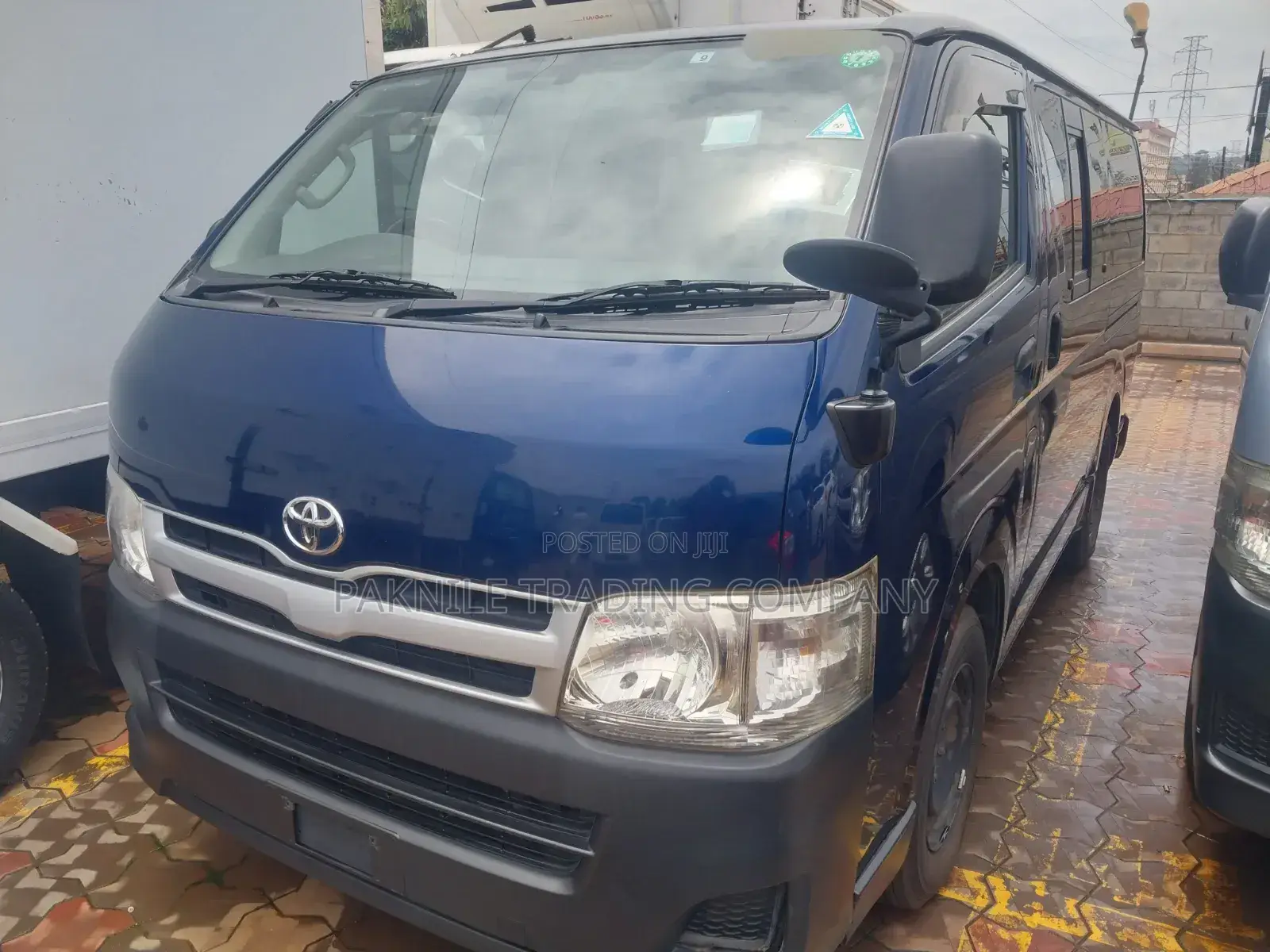 Toyota HiAce SV Premium 2013 Blue