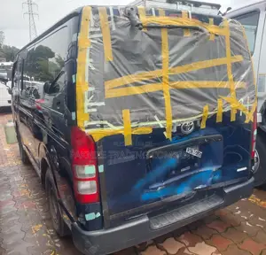 Toyota HiAce SV Premium 2013 Blue