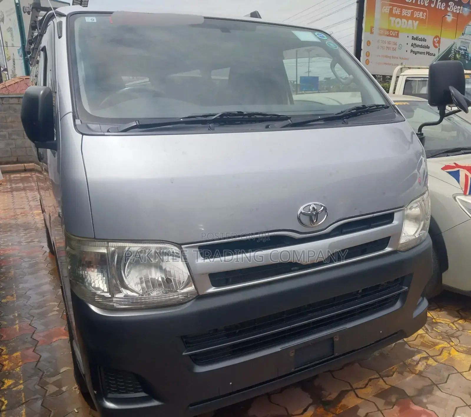Toyota HiAce 2014 Silver