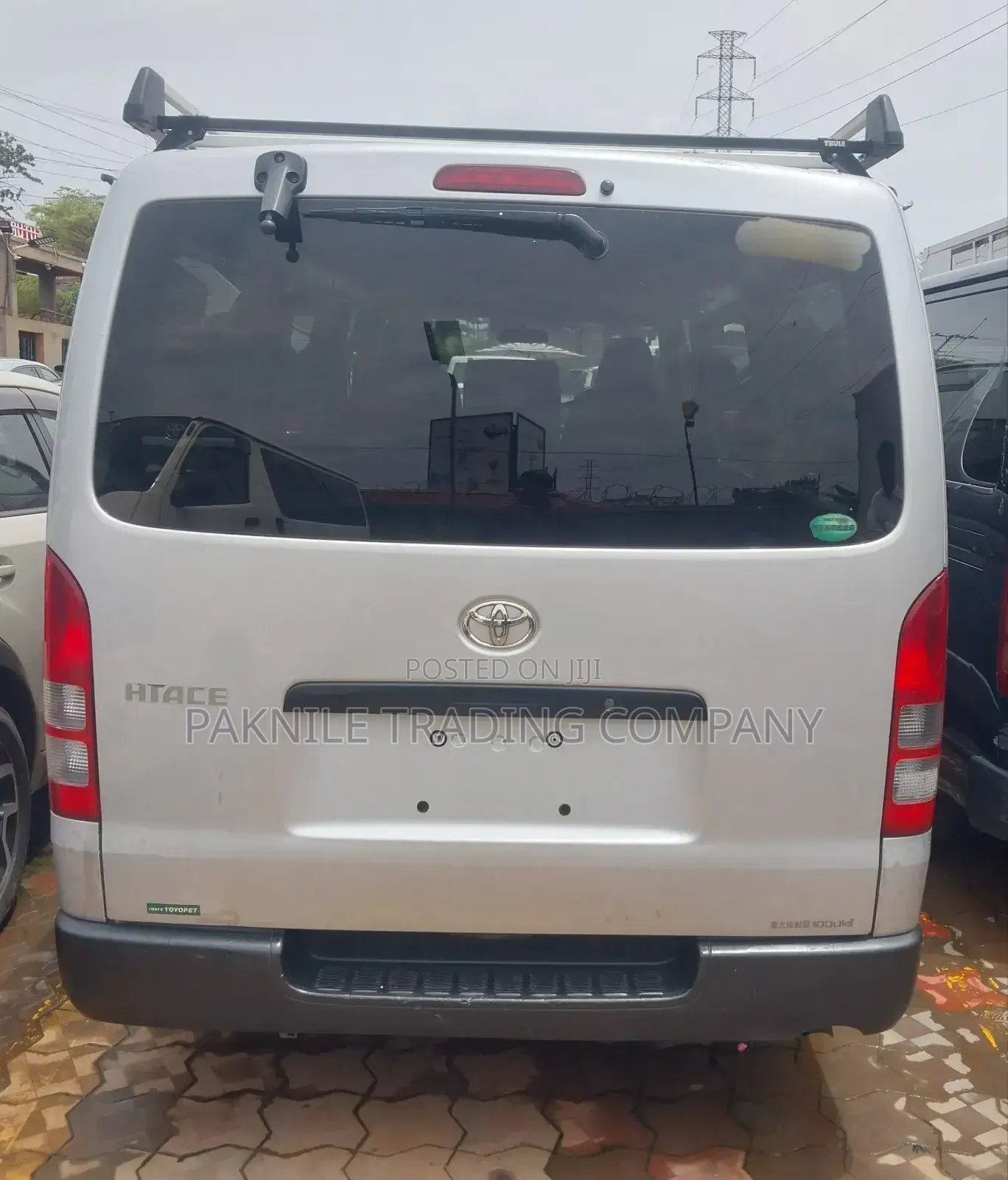 Toyota HiAce 2014 Silver
