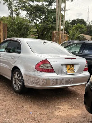 Mercedes-Benz E320 2004 Silver